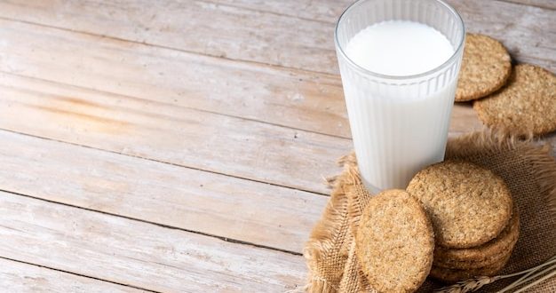 Молочные продукты и алкогольная интоксикация: почему народные методы уступают профессиональной медицине